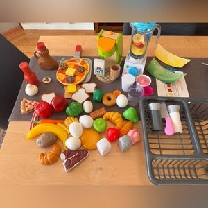 Play food - Melissa and Doug, hape, etc